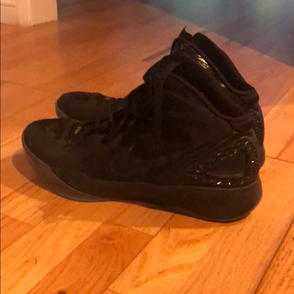 Nike Hyperdunk Basketball Shoes